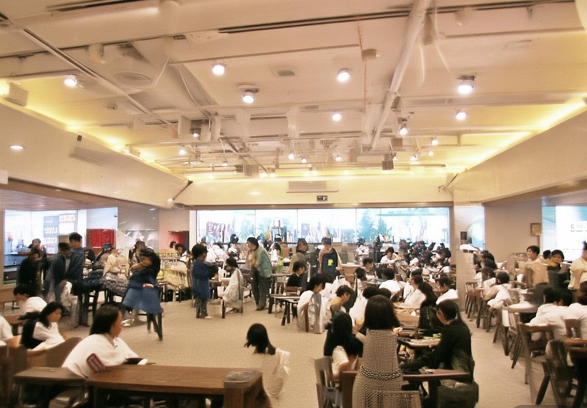 巴萨拜仁欧冠对决乌龙球：改写比赛与心理考验瞬间(图1)